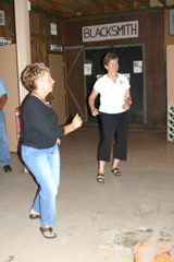 Pam Perdue, Debbie Kuntz