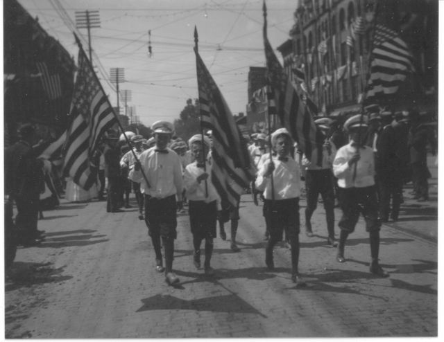 Parade-2