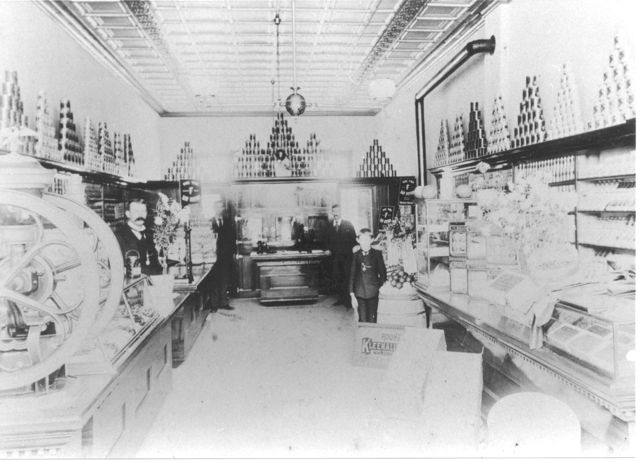 Tiltons, inside
